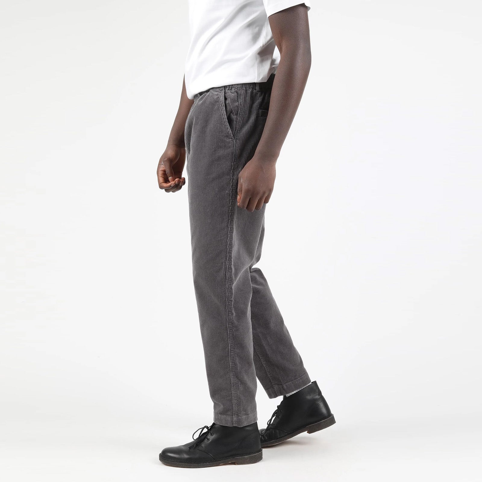 WeNeal Cord Pants charcoal