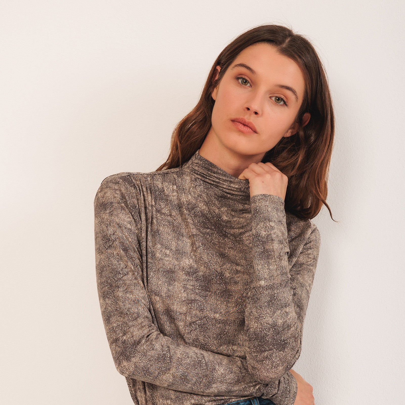 Allover Print Longsleeve carbon INDI&COLD