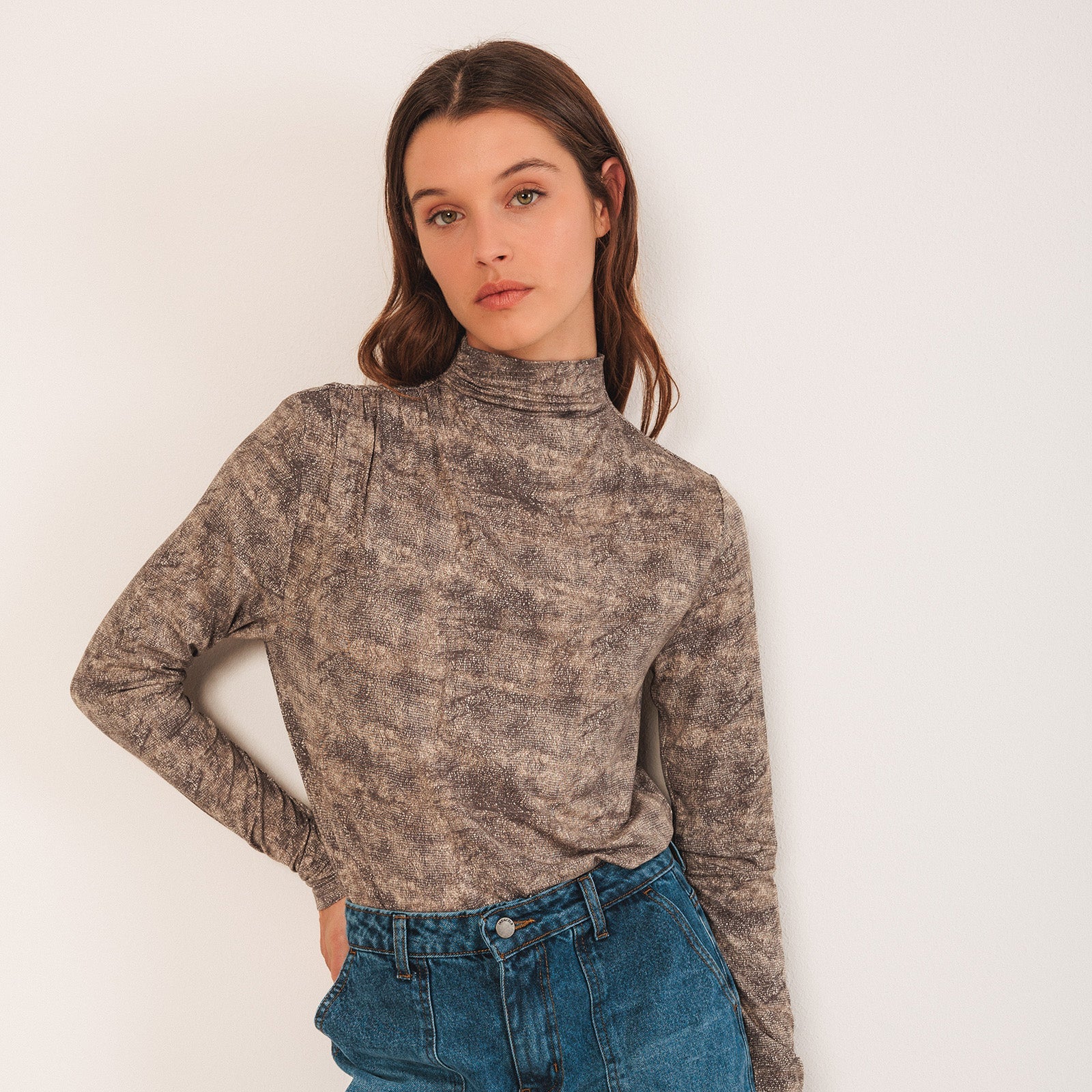 Allover Print Longsleeve carbon INDI&COLD