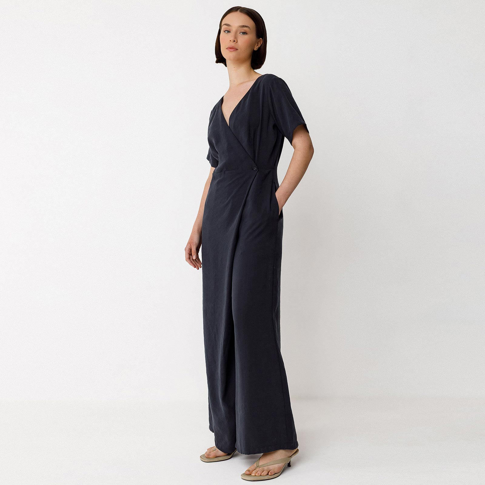 Adela Jumpsuit black SKFK