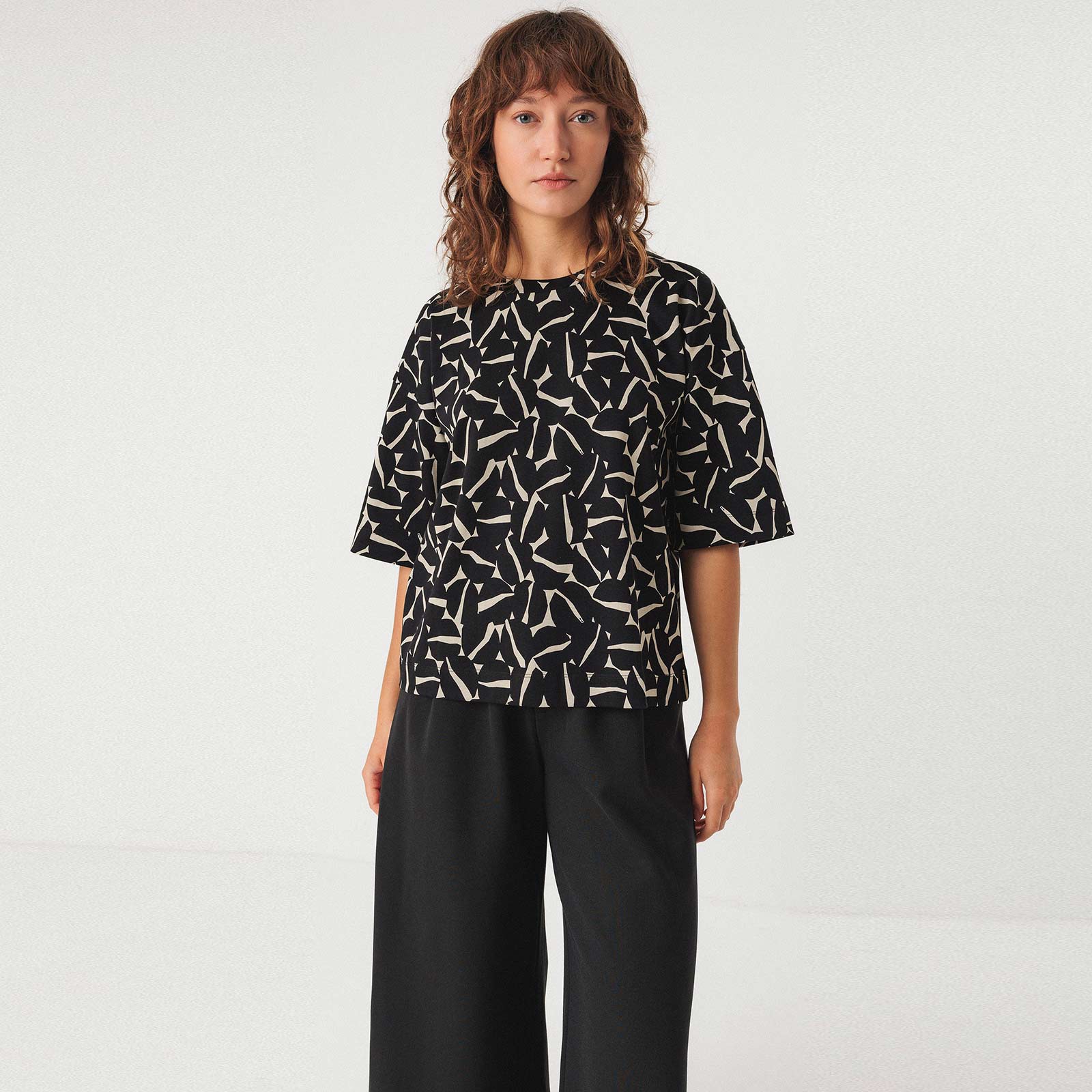 Lariz Tee halfandhalf SKFK