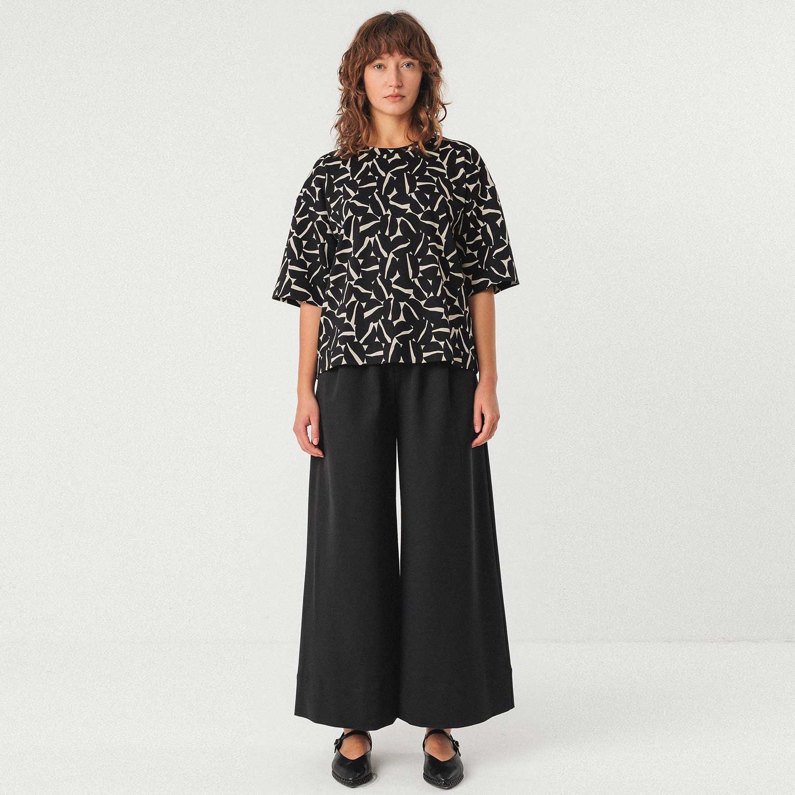 Lariz Tee halfandhalf SKFK