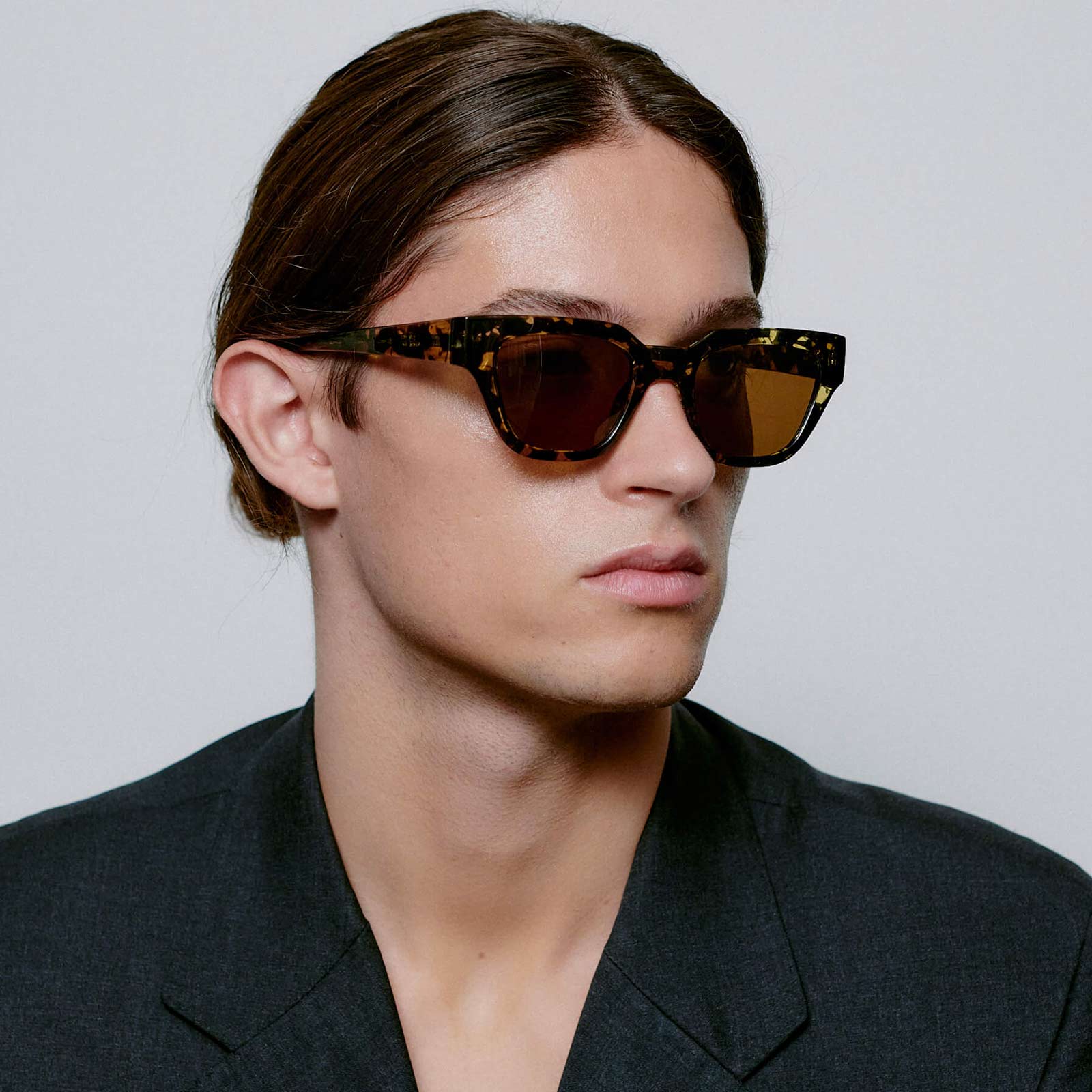 Kaws Sunglasses black/yellow tortoise