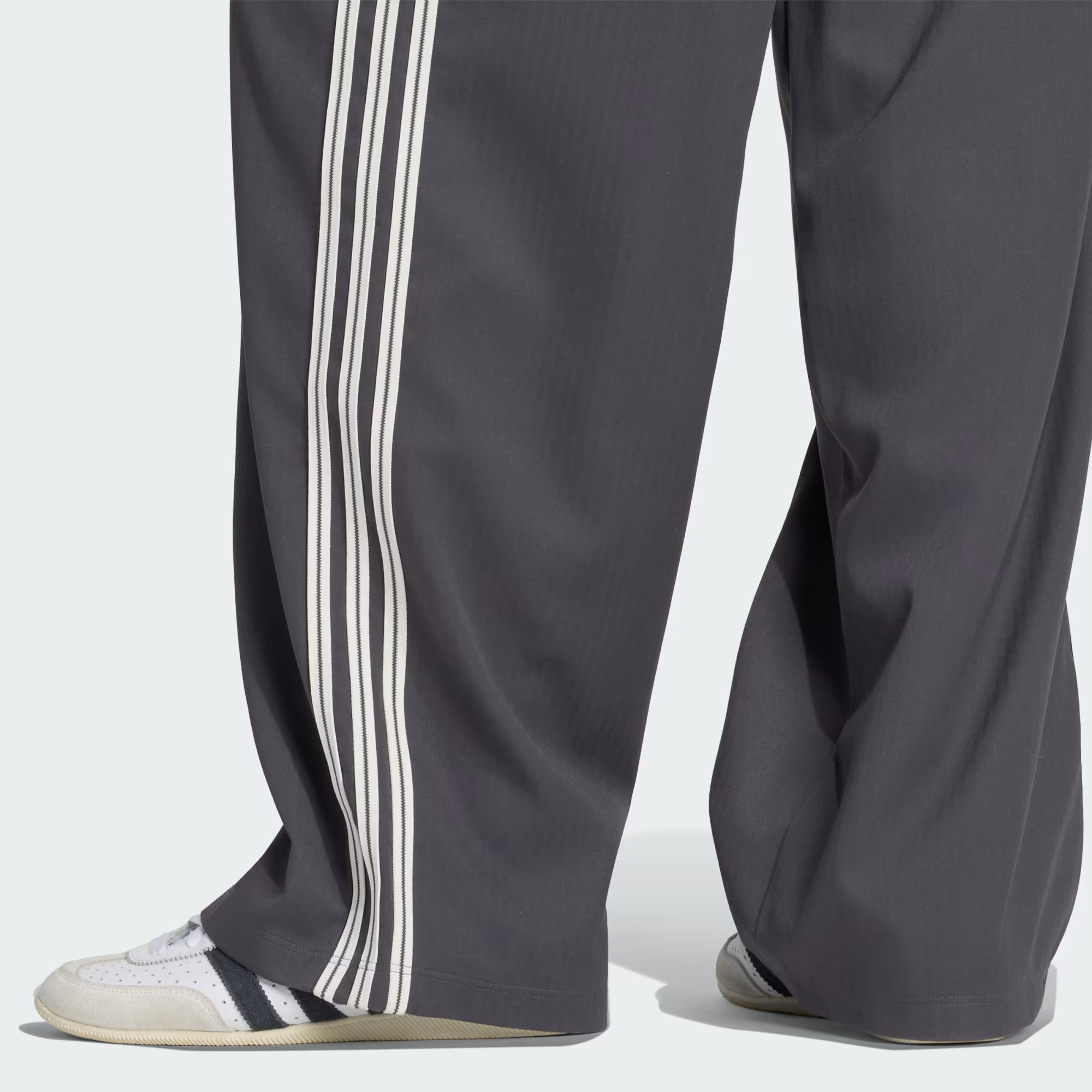 FB Trackpant utility black/cloud white