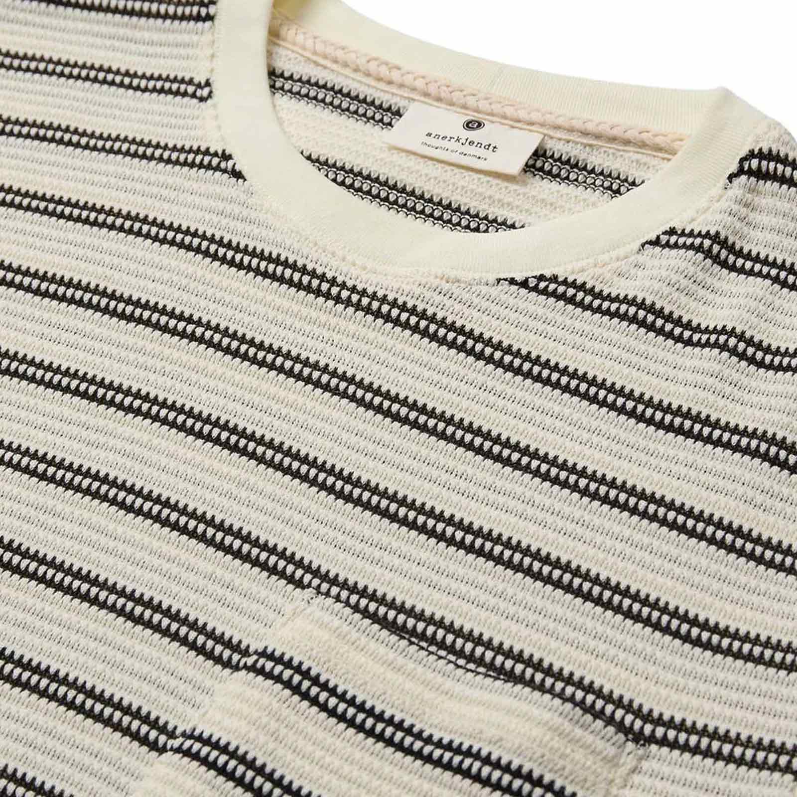 Akkikki Jacq Stripe Tee 9503 tofu