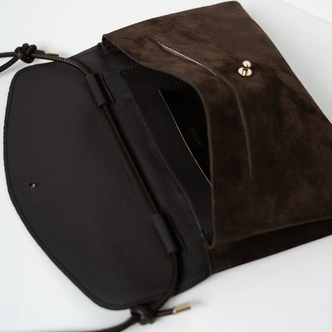 Cute Clutch Suede mocha
