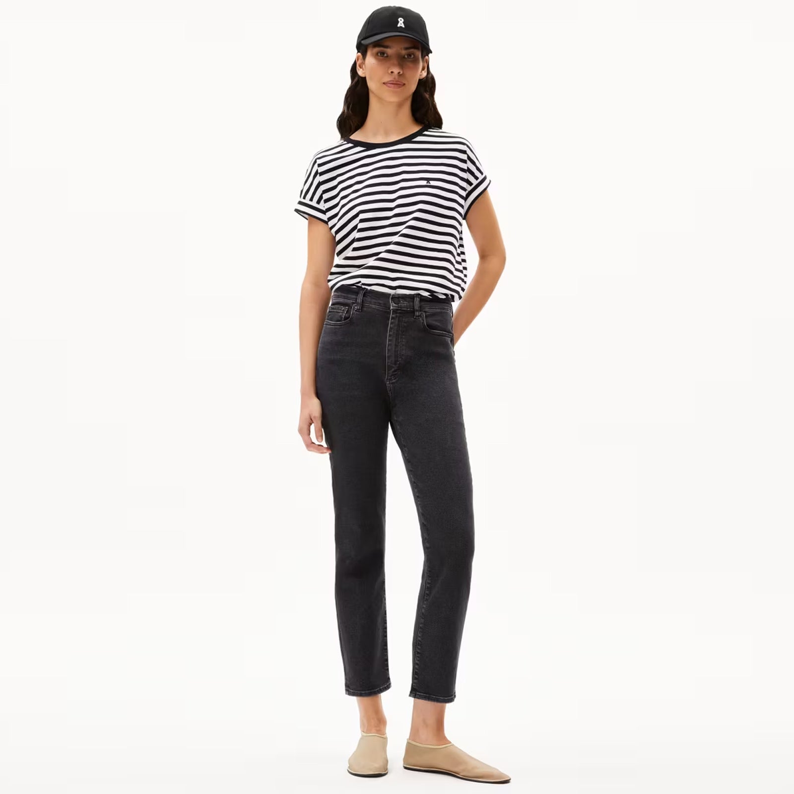 Idaara Stripes Tee white black