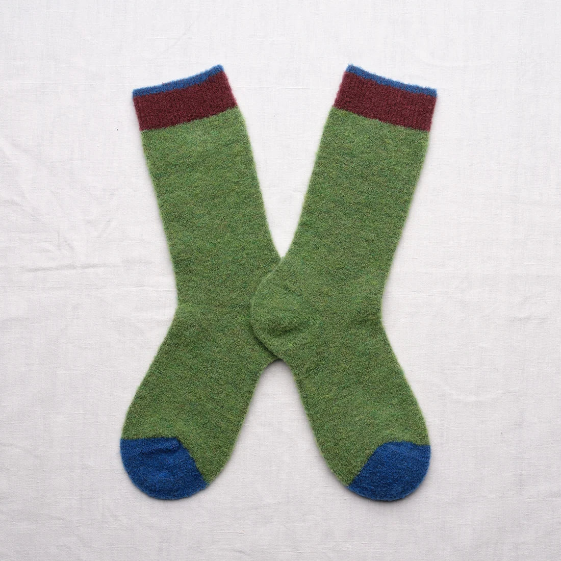 Mousse Solid Lichen Socks BCL504