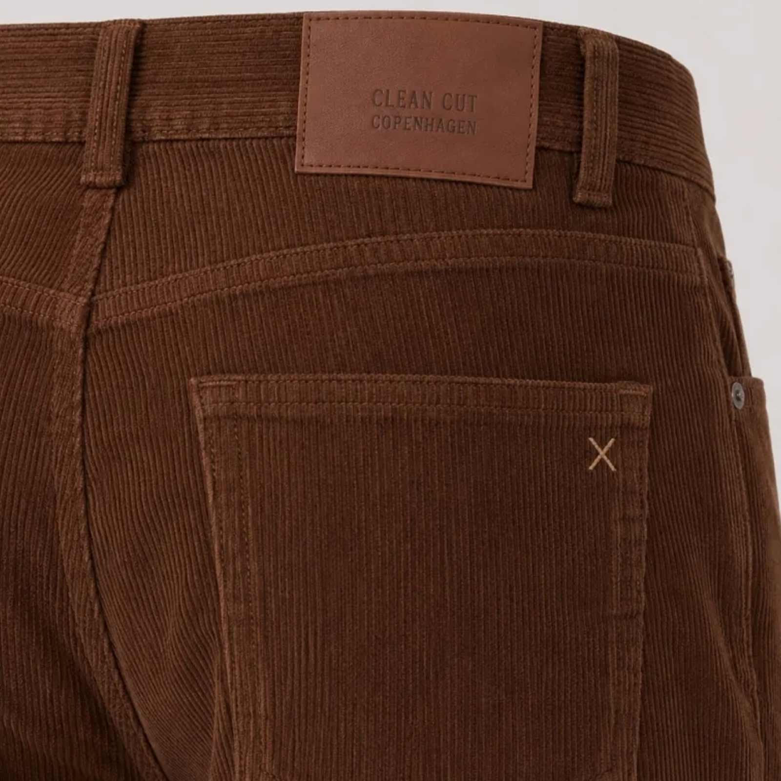 Tokyo Corduroy Pants brown