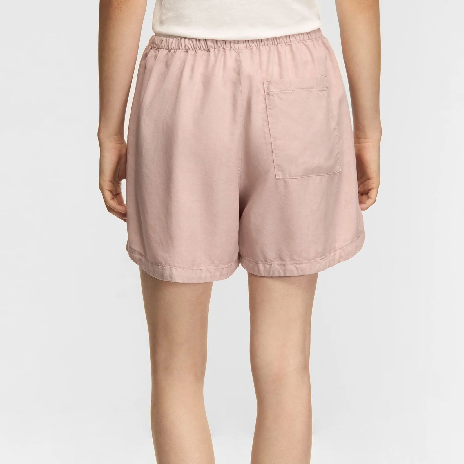 Alira Shorts rose Elvine