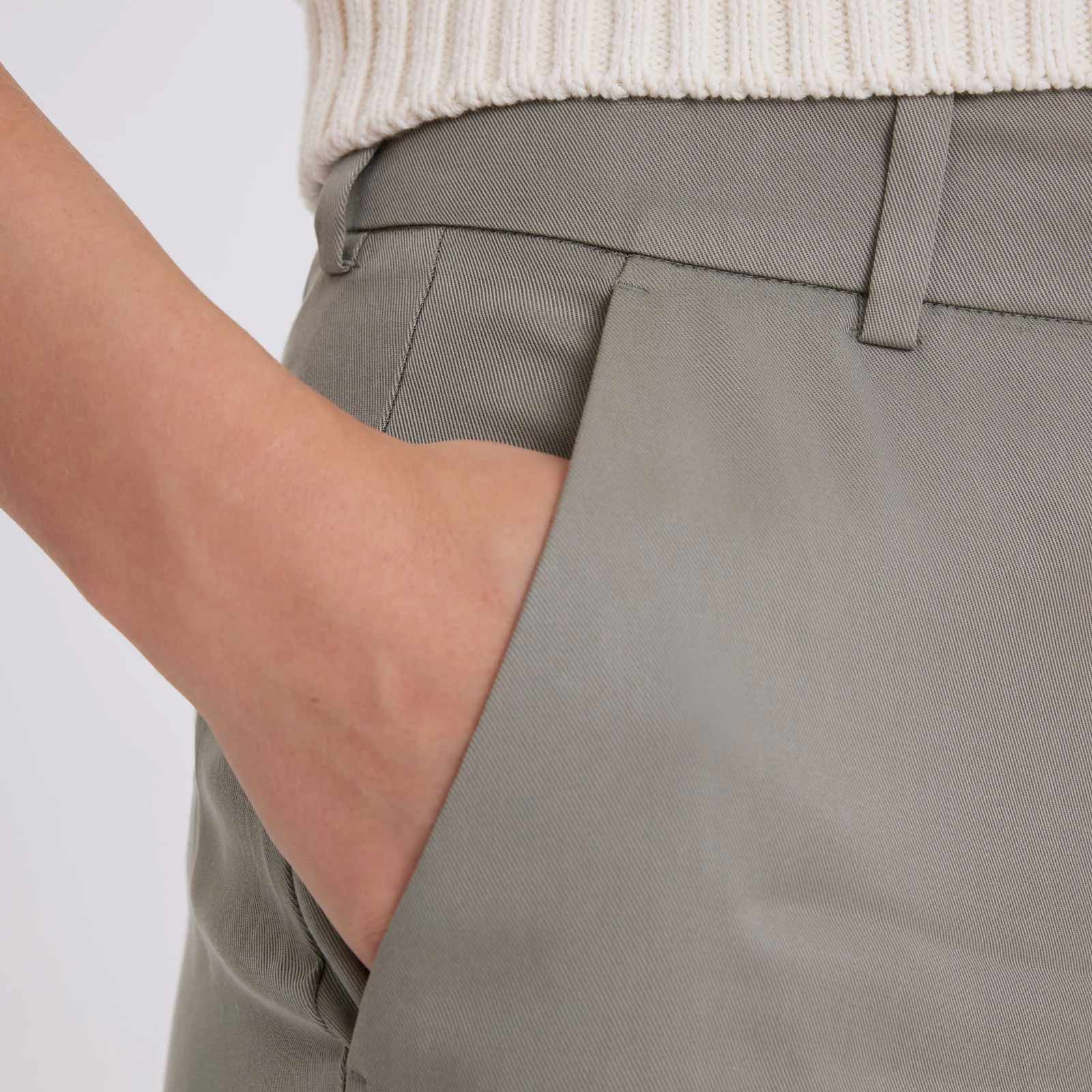 LauraFV Regular 849 dusty green