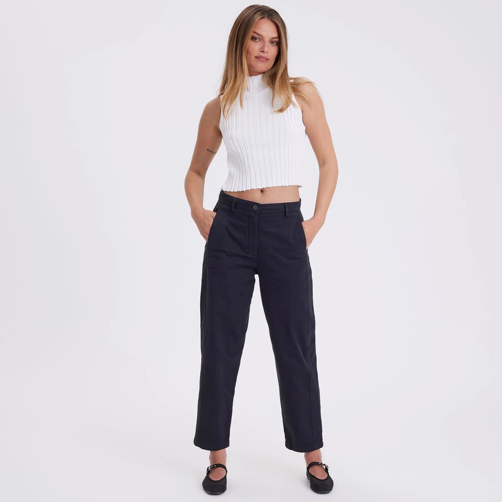 OlgaFV Regular 820 black