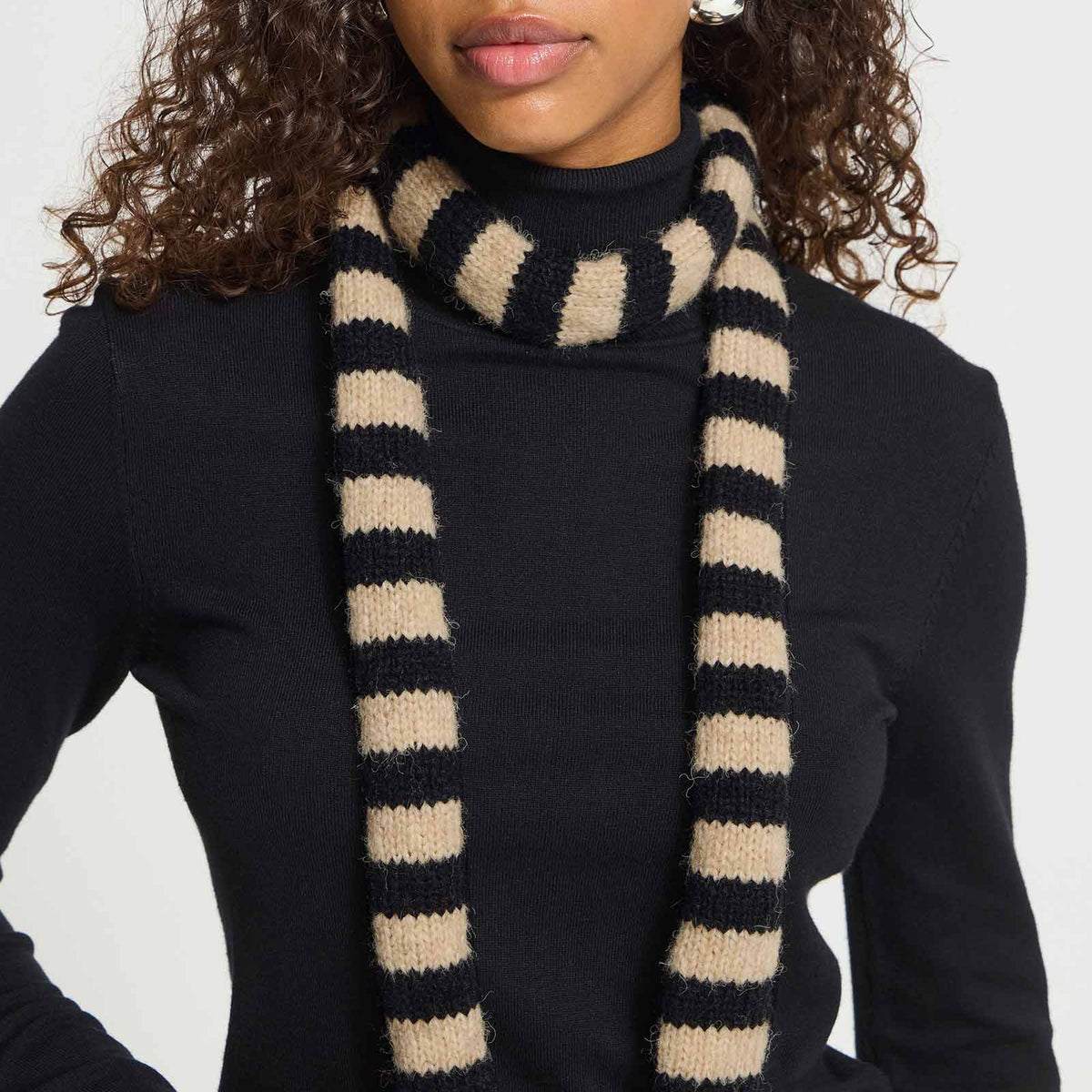IARosemunde Scarf black