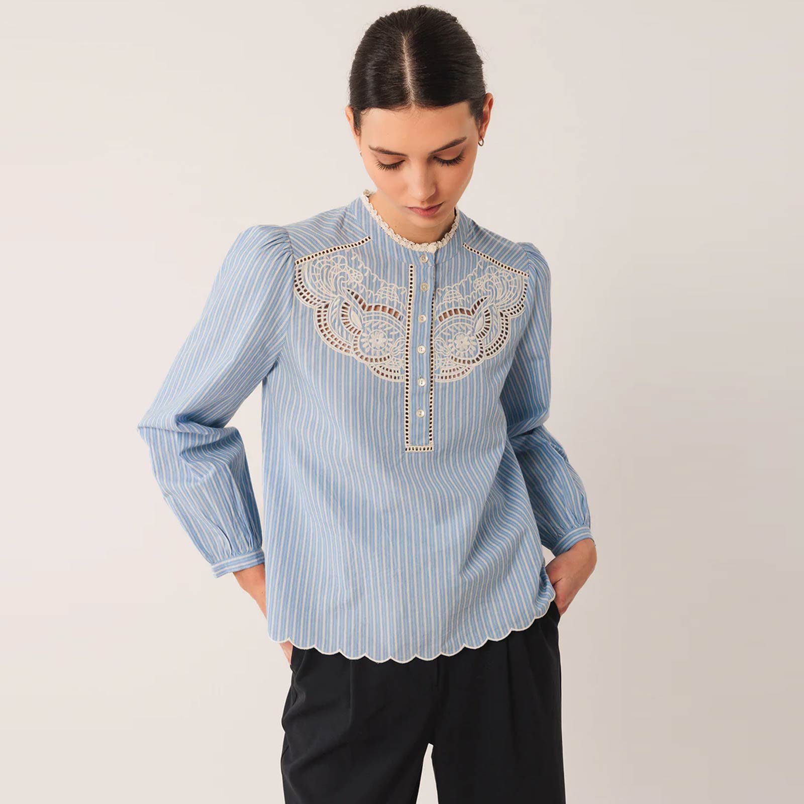 Embroidery Stripe Cotton Blouse azul INDI&COLD