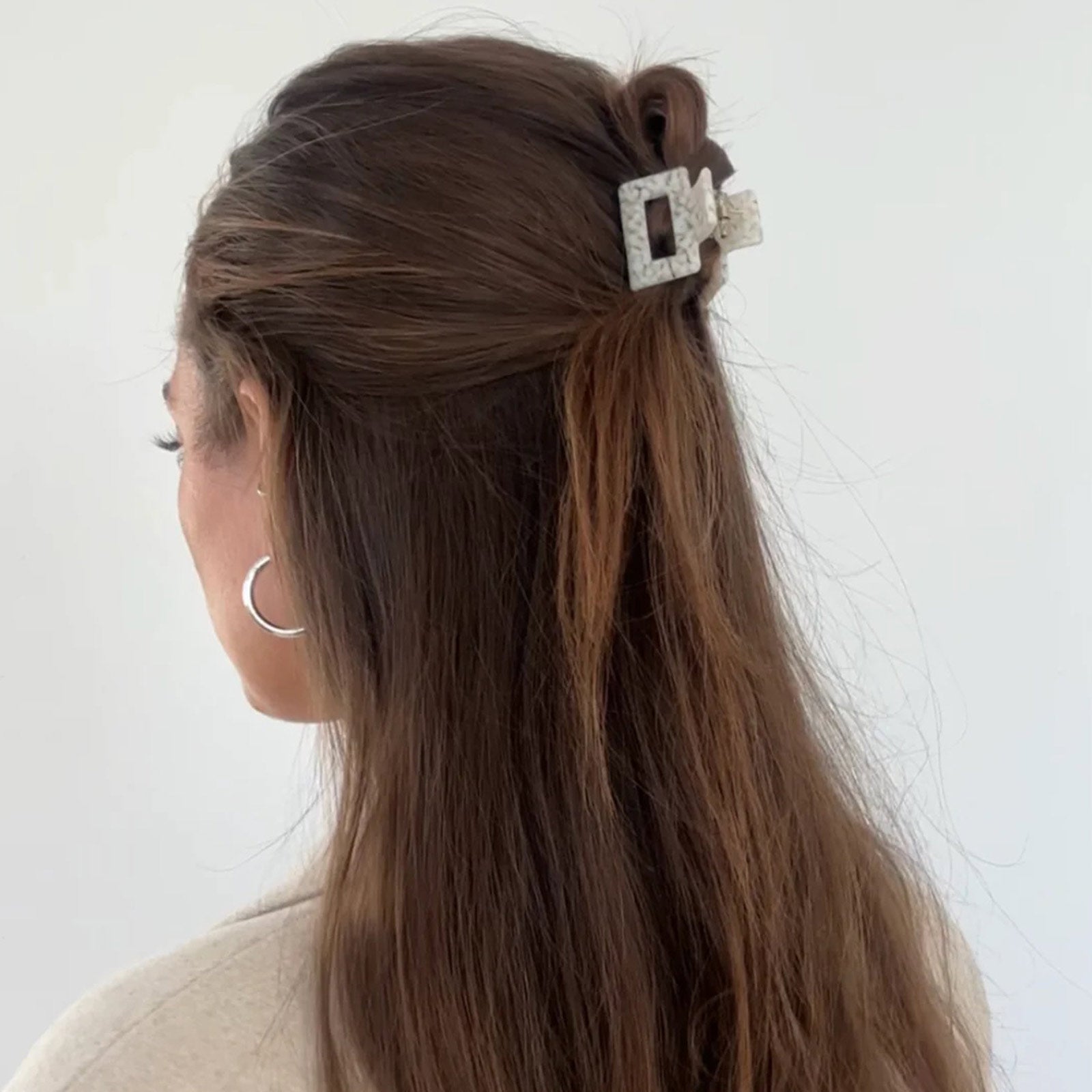 Ava Clip snowflake
