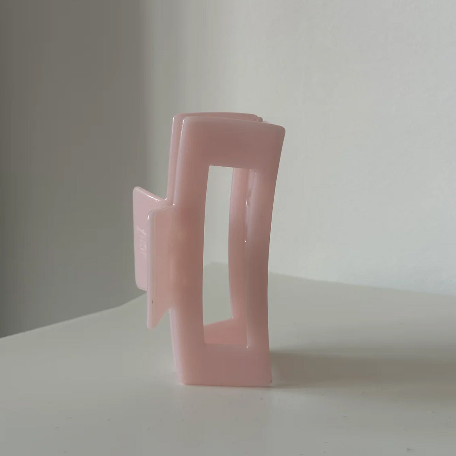 Mila Clip pale blush