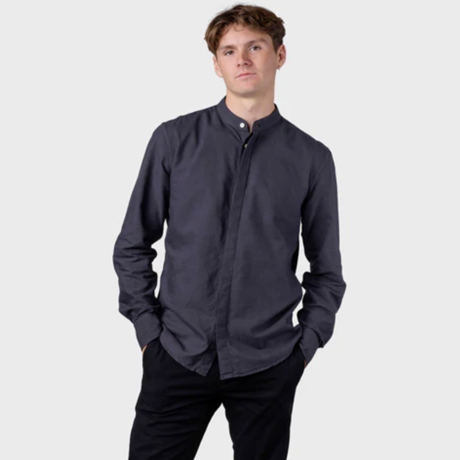 Simon Shirt navy Klitmøller Collective