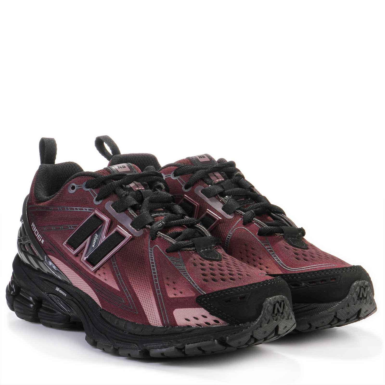 U1906 1R9 cherry leather/ black