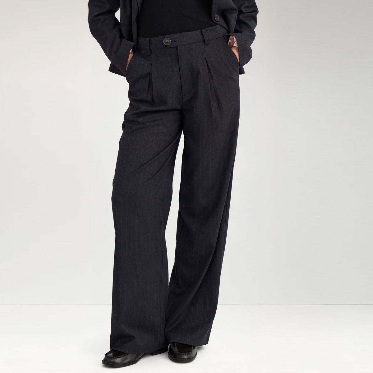 Nulouise Wide Pants salute
