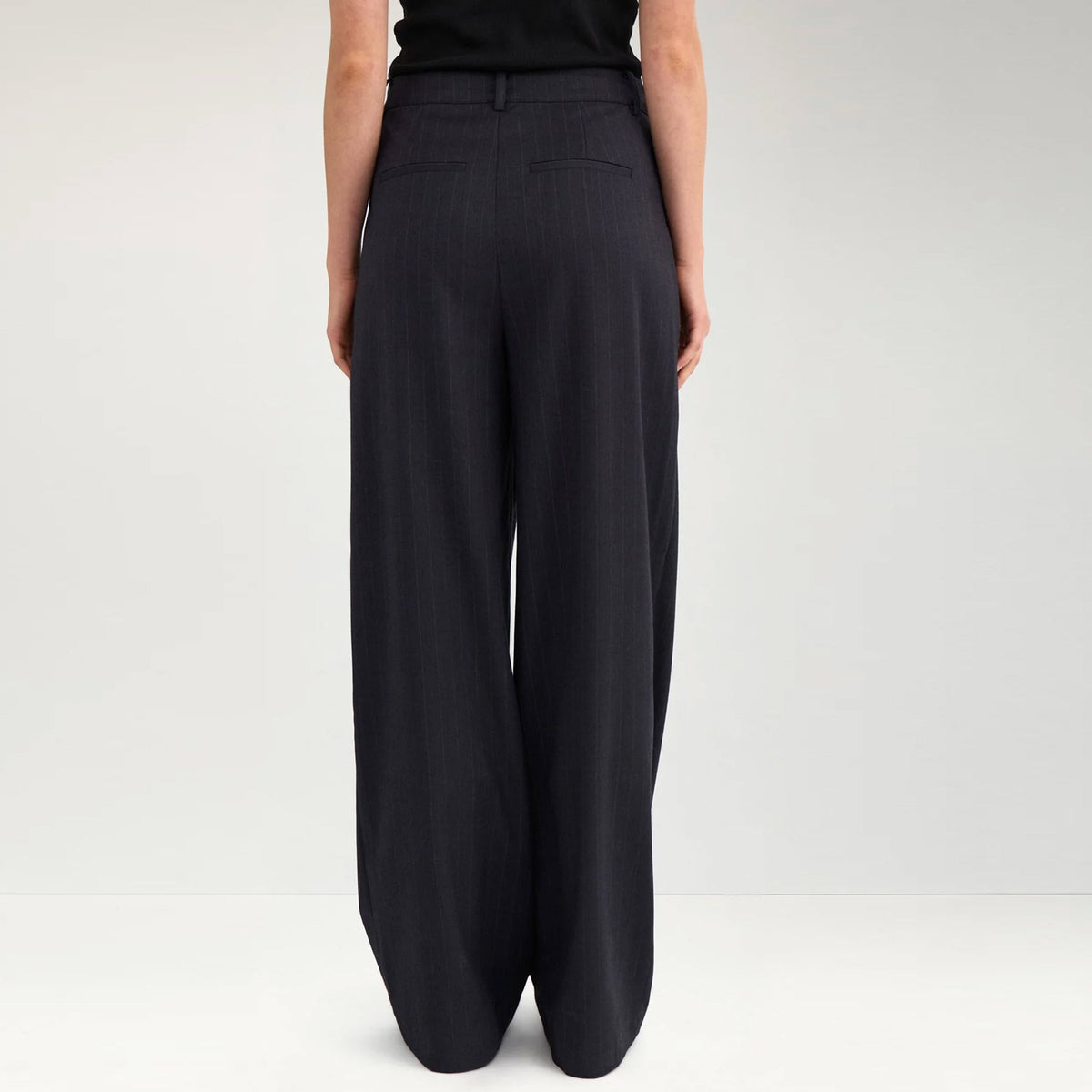 Nulouise Wide Pants salute
