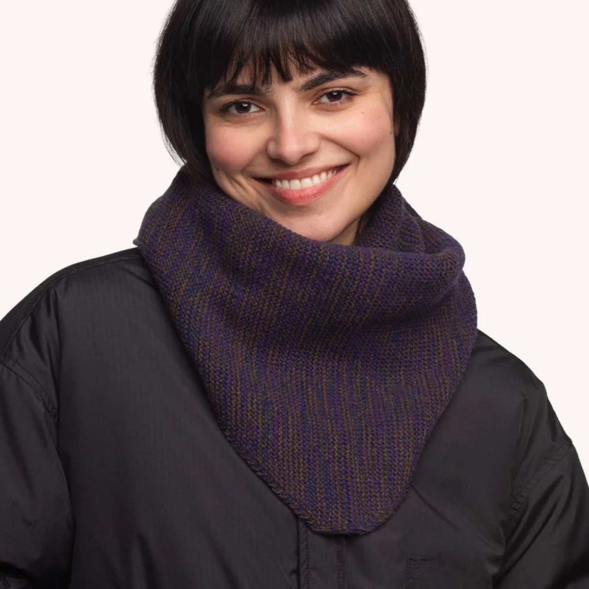Kolmio Scarf navy/black