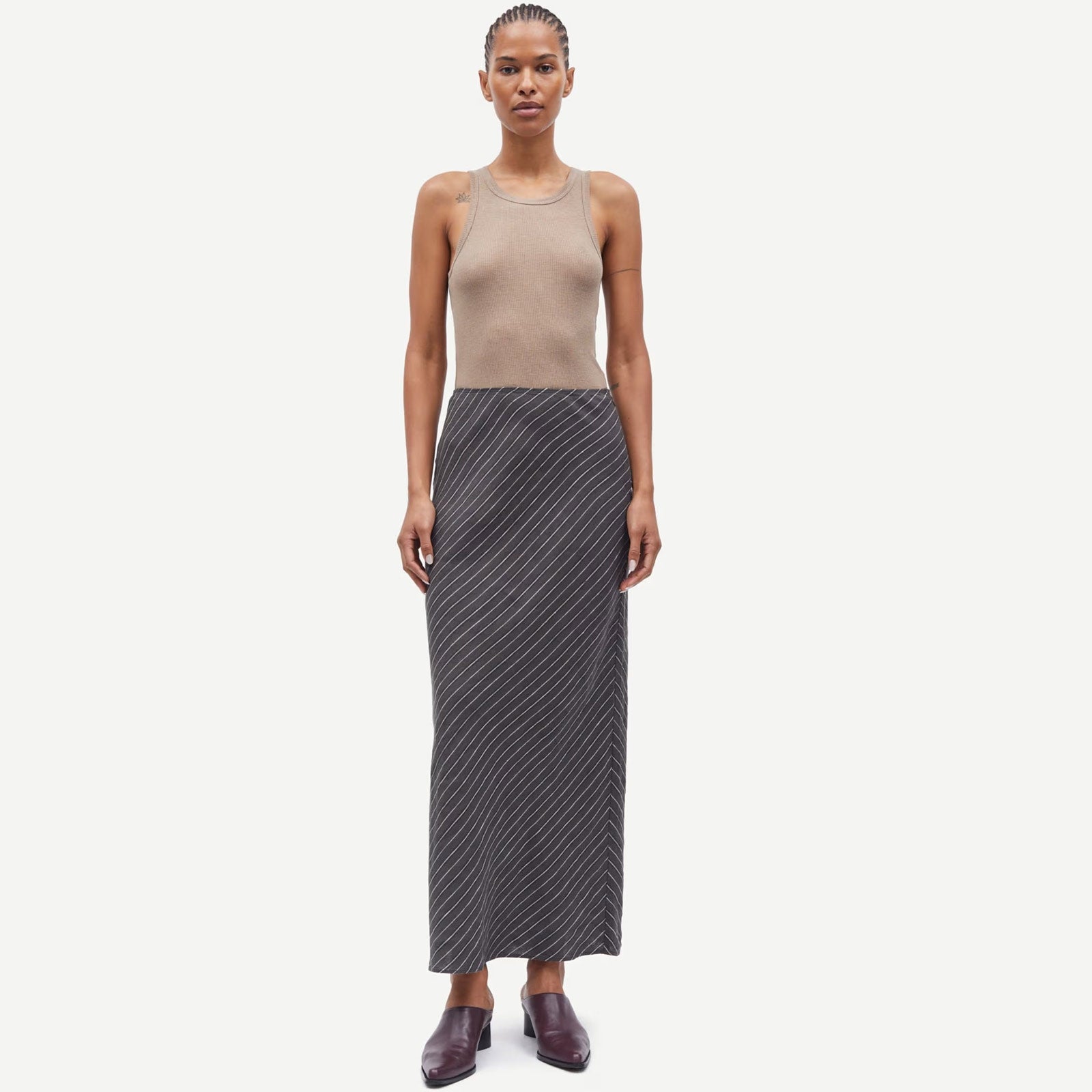 Saagneta Long Skirt 14329 beluga st.