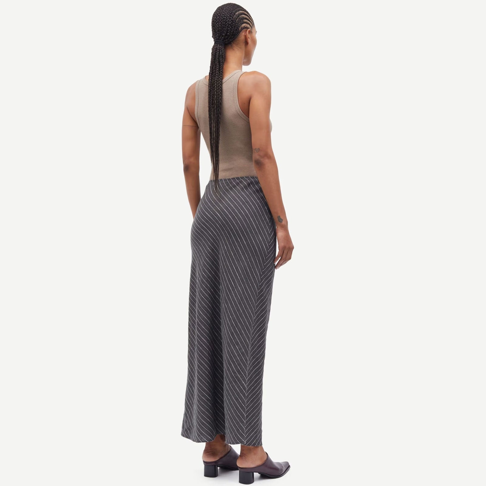Saagneta Long Skirt 14329 beluga st.