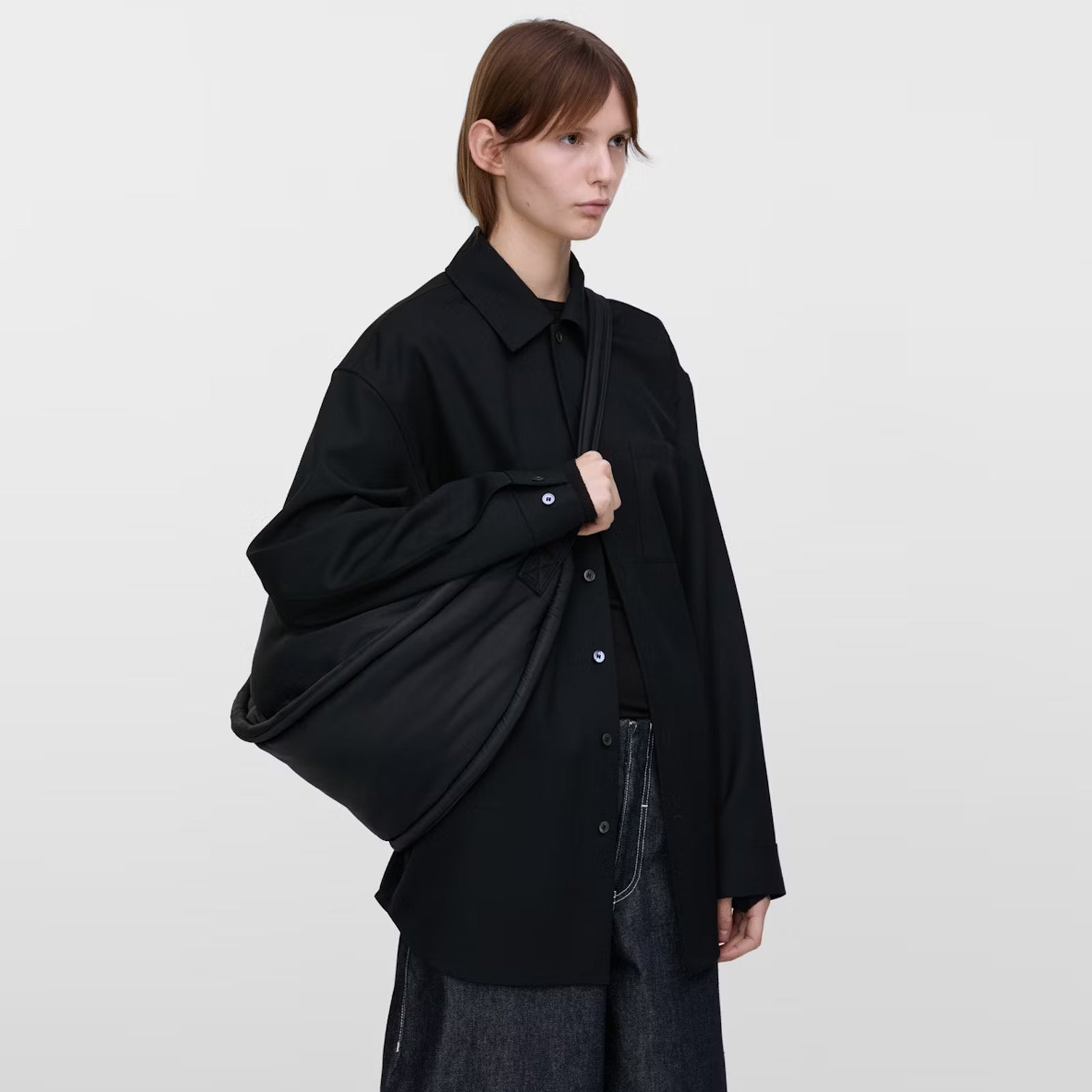 Curve Half Moon Bag black Sandqvist