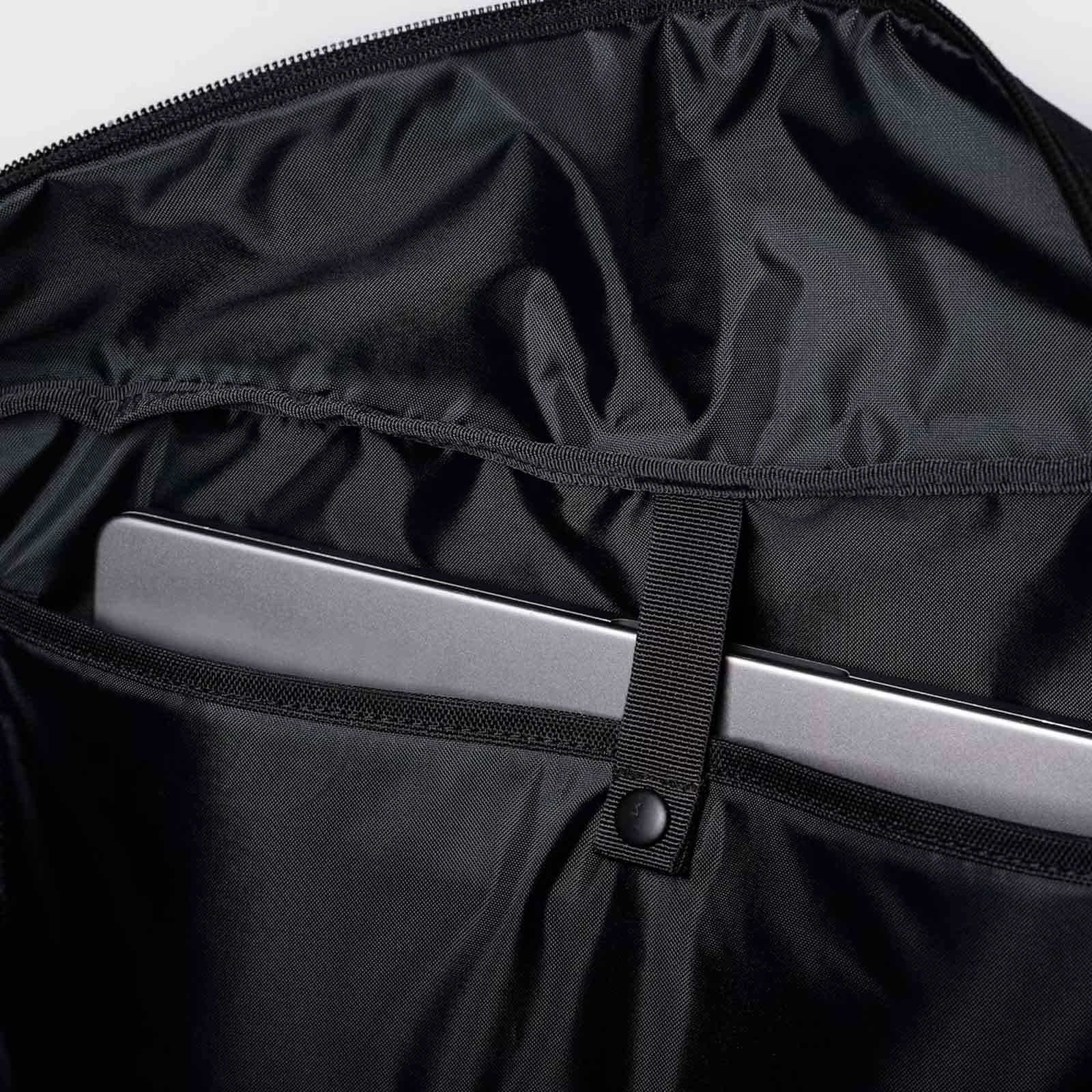 Go Weekender Bag L black Sandqvist