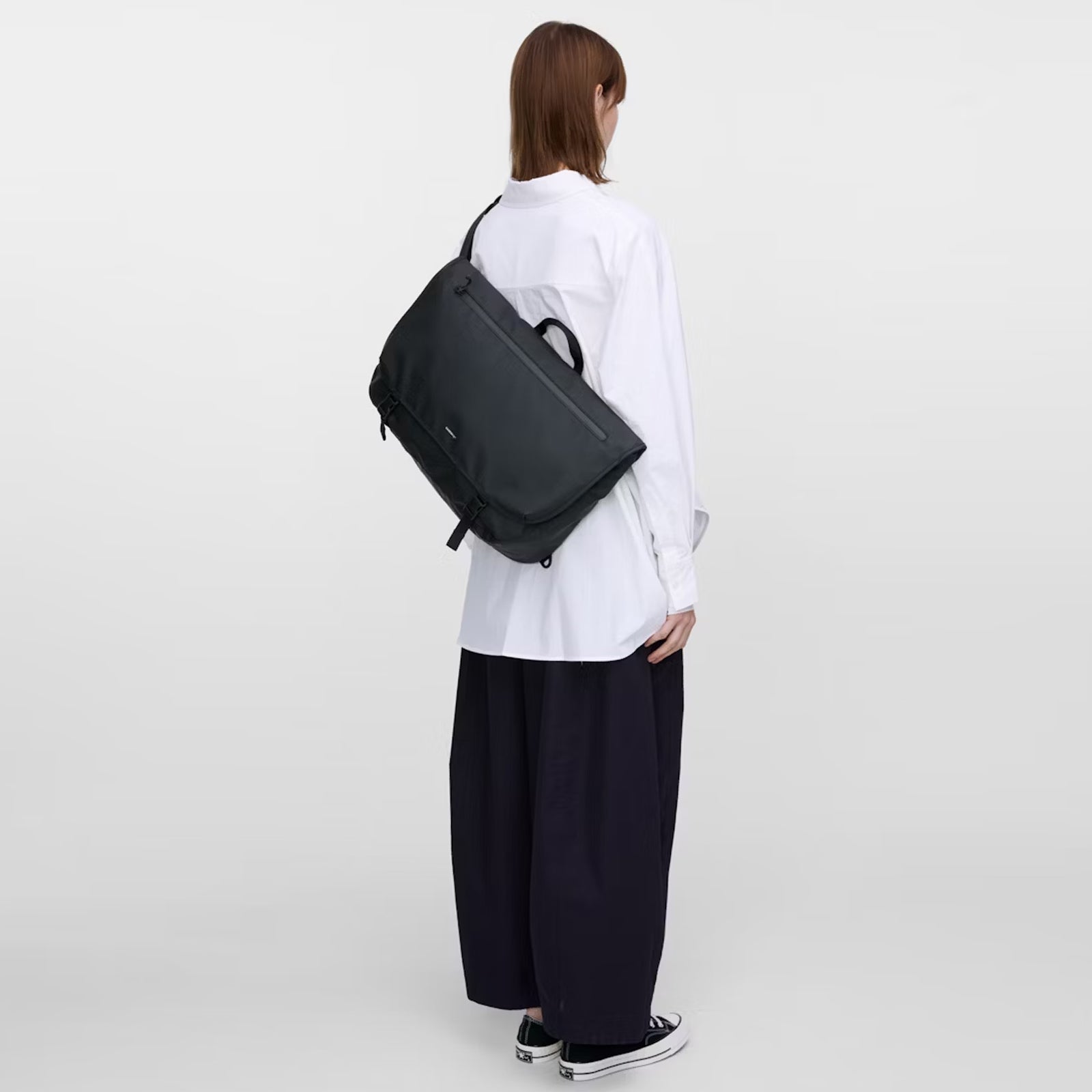 Stream Messenger Bag black Sandqvist