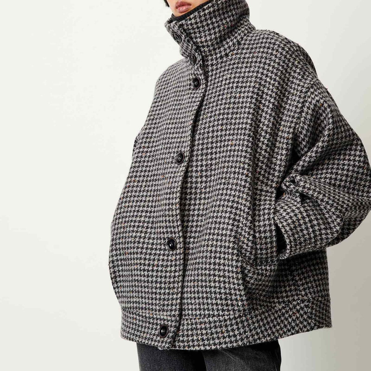 Nariwa Short Coat shelby
