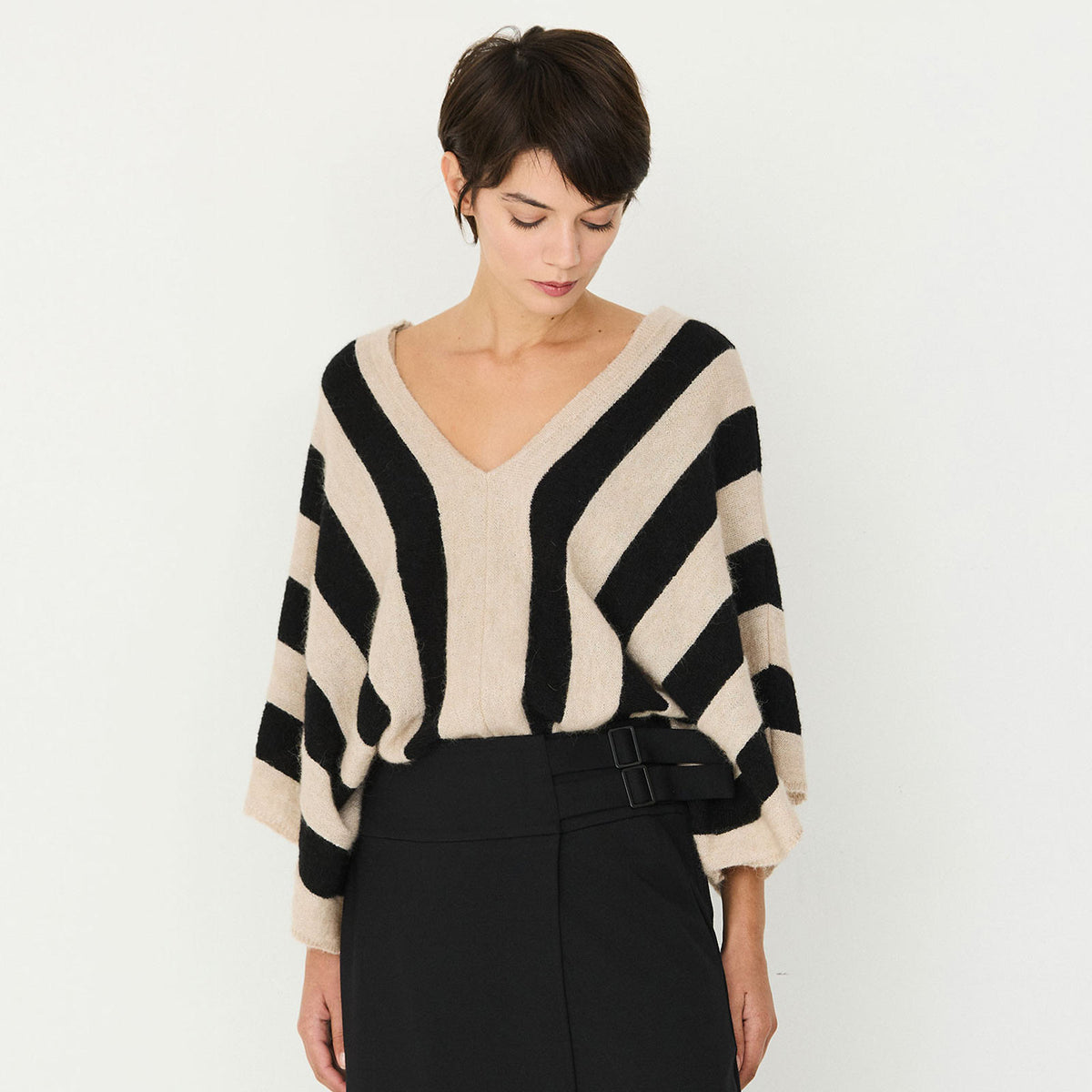 Elade Sweater black