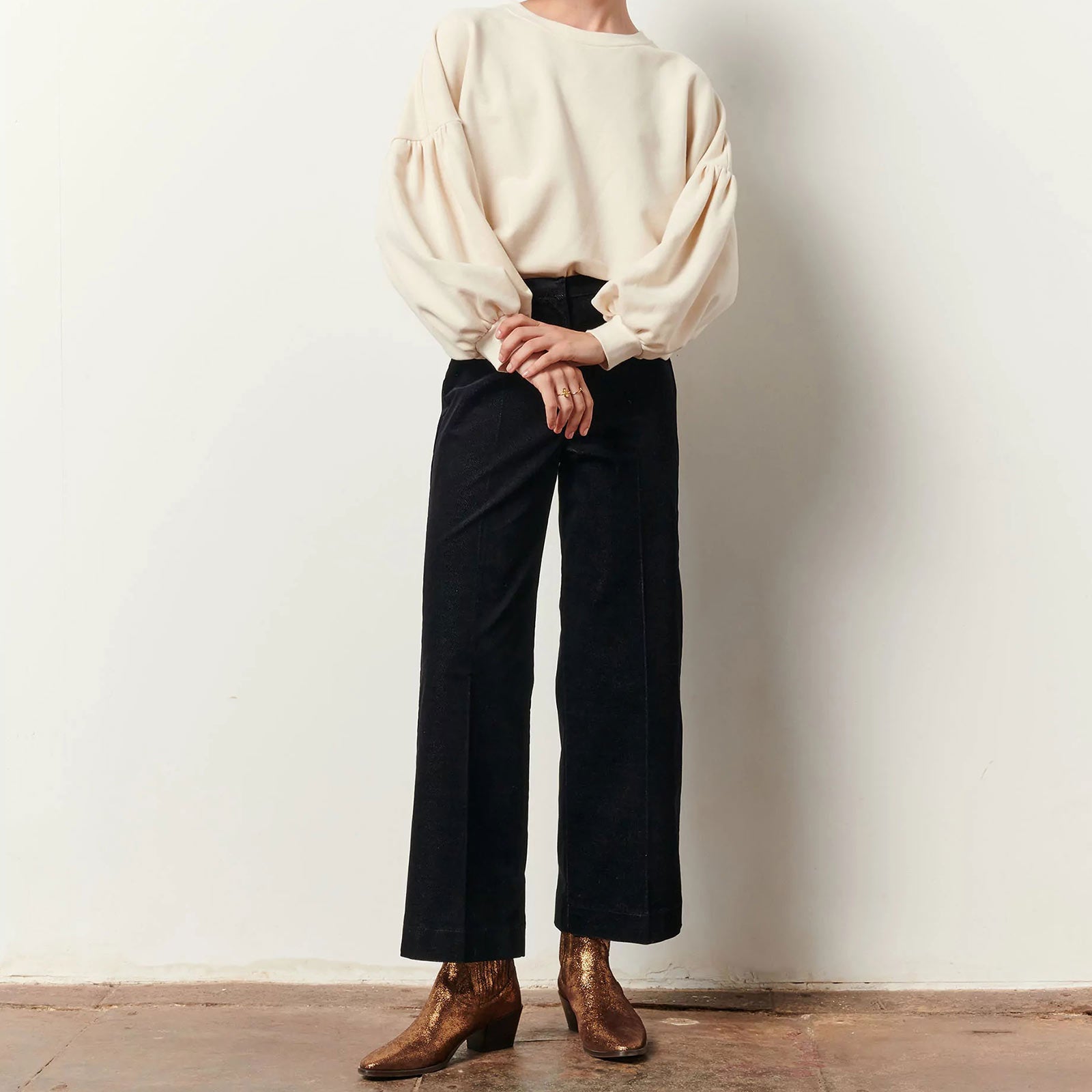 Alvelvet Pants black
