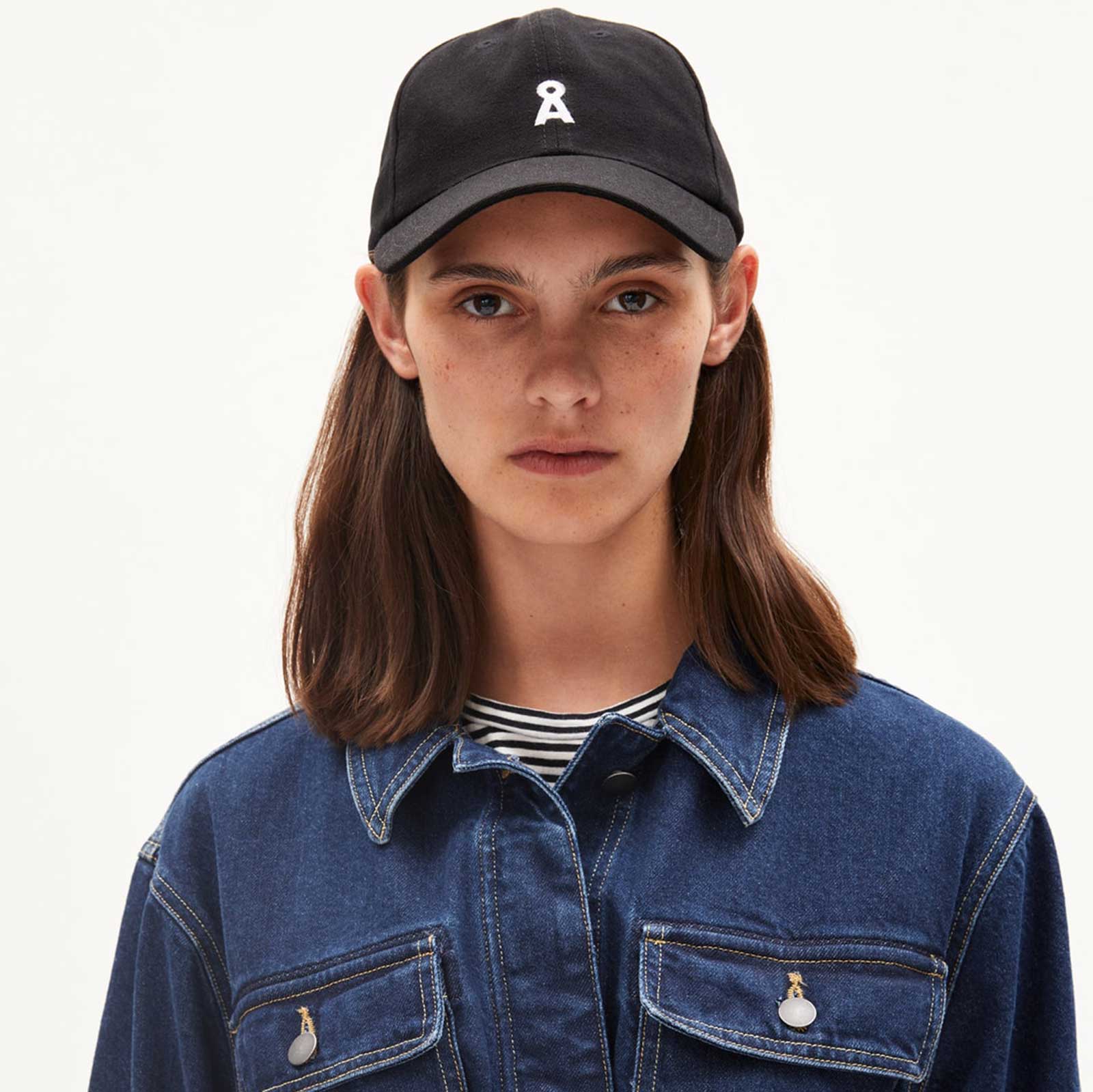Yenaas Bold Cap black