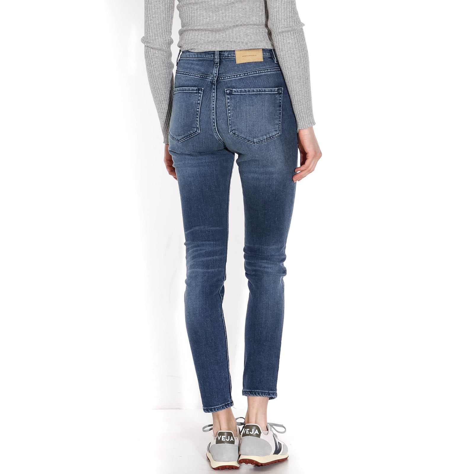 Ingaa High Waist Jeans stone wash Armedangels