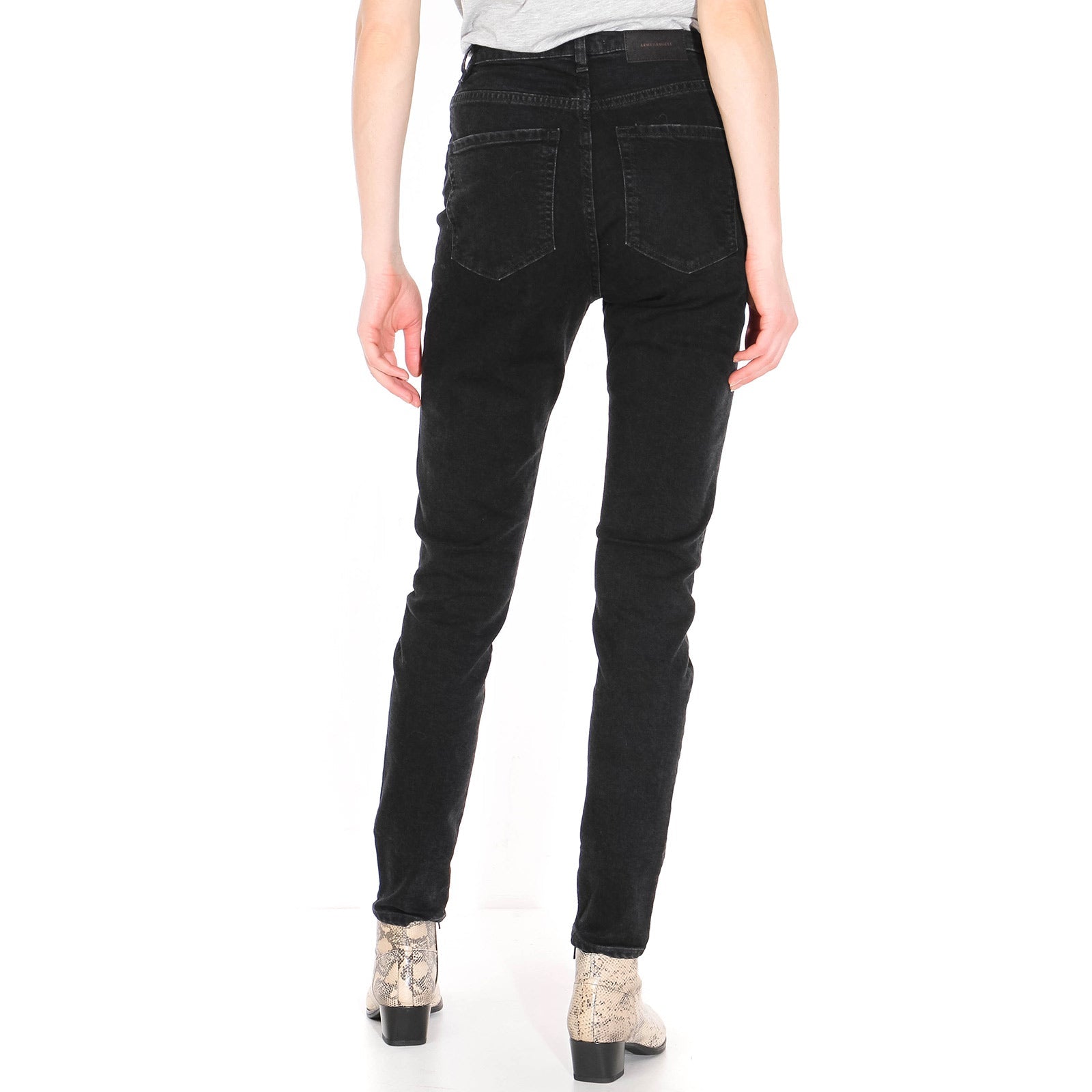 Ingaa High Waist Jeans washed down black Armedangels