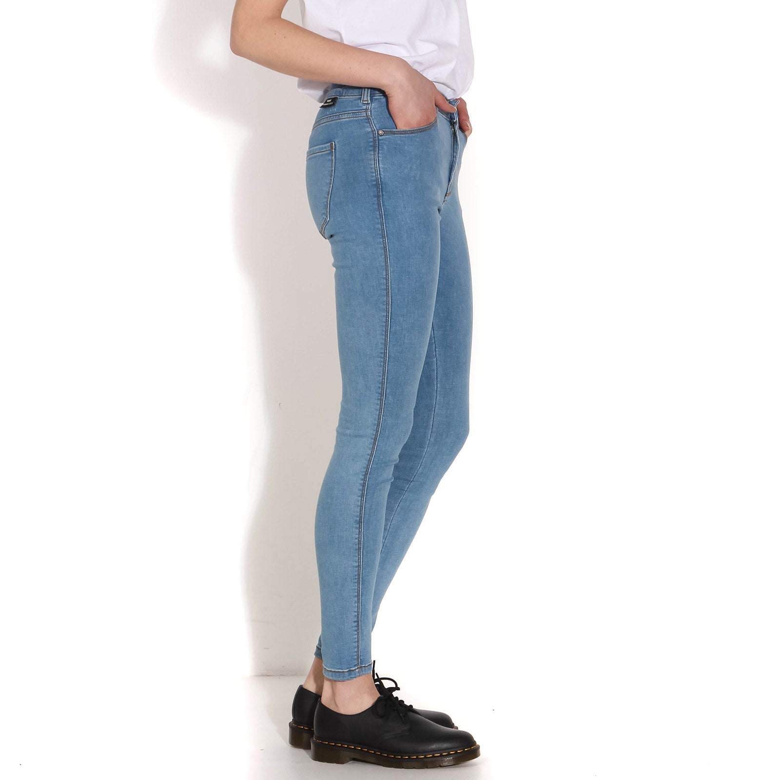 Lexy light wild blue Dr.Denim