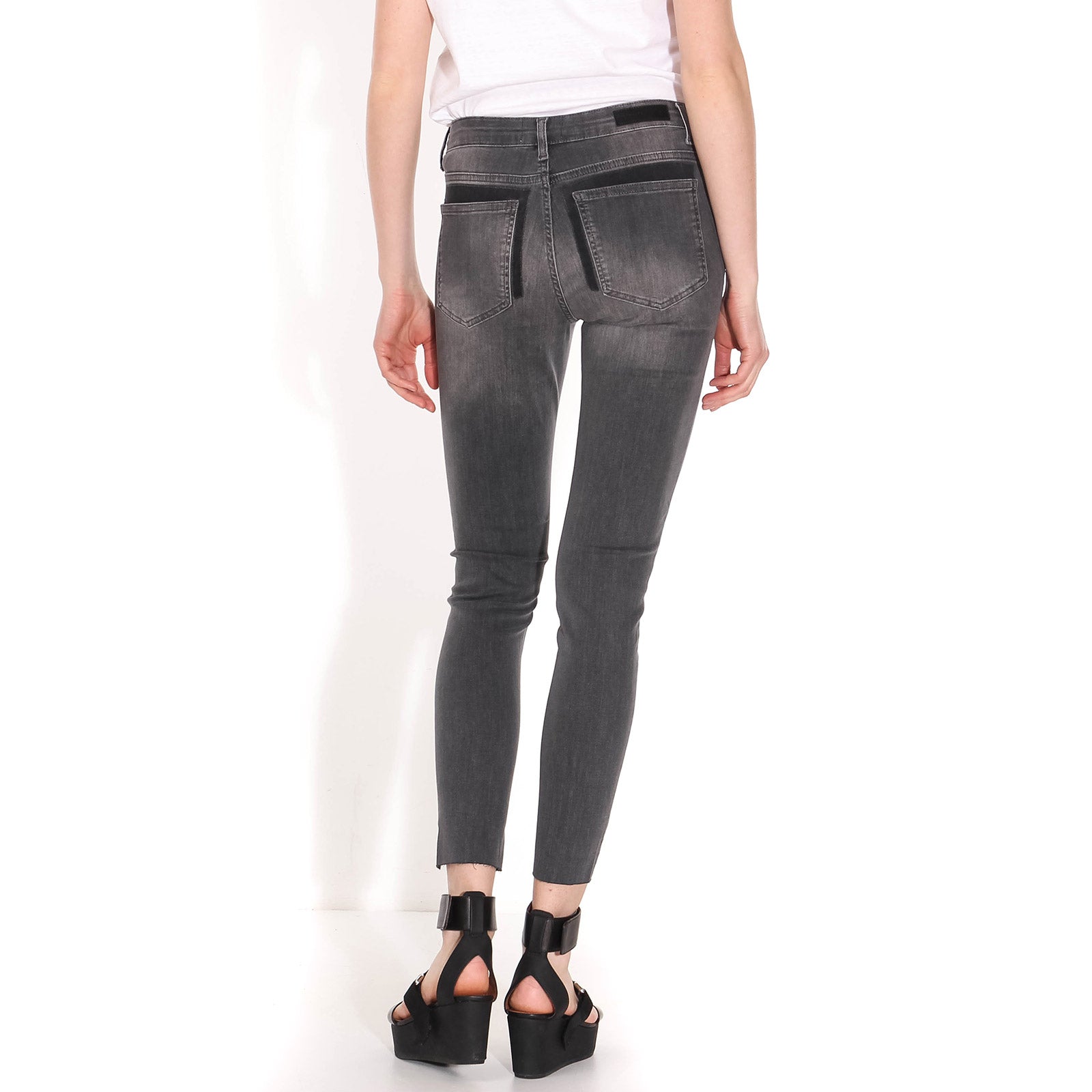 Kate Cross Crop Jeans detroit grey Five Units