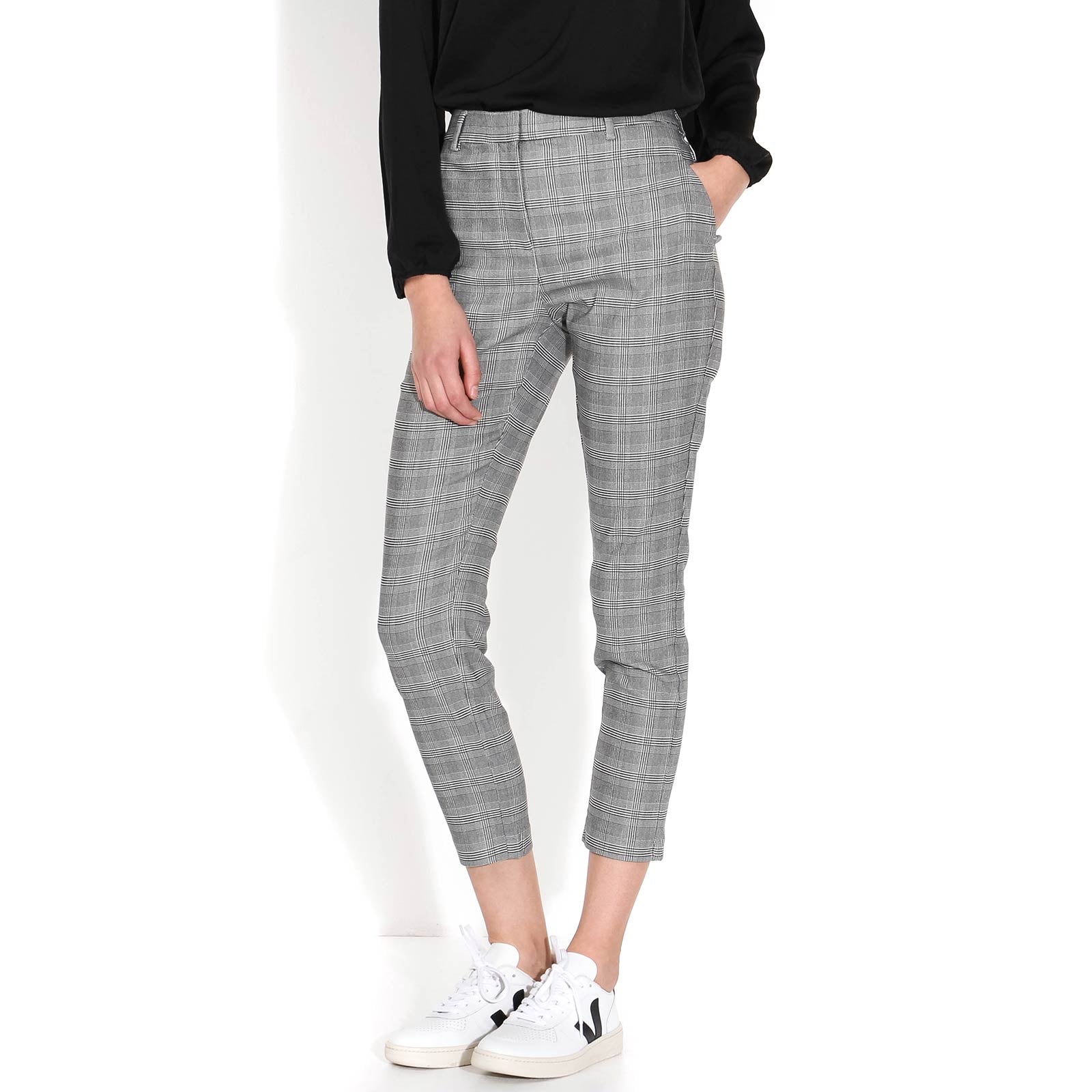Kylie Crop black/white Five Units