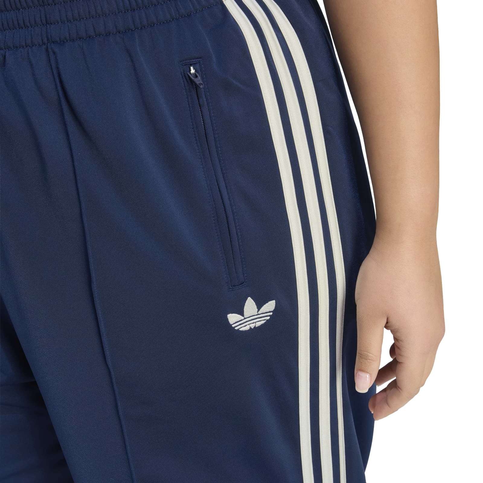 Firebird Loose Trackpant night indigo/off white Adidas