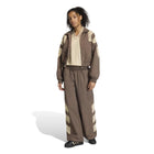 Blocked FZ TT earstr Adidas