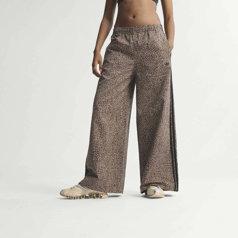 Firebird Oversized Denim Pant earth strata/stone khaki Adidas