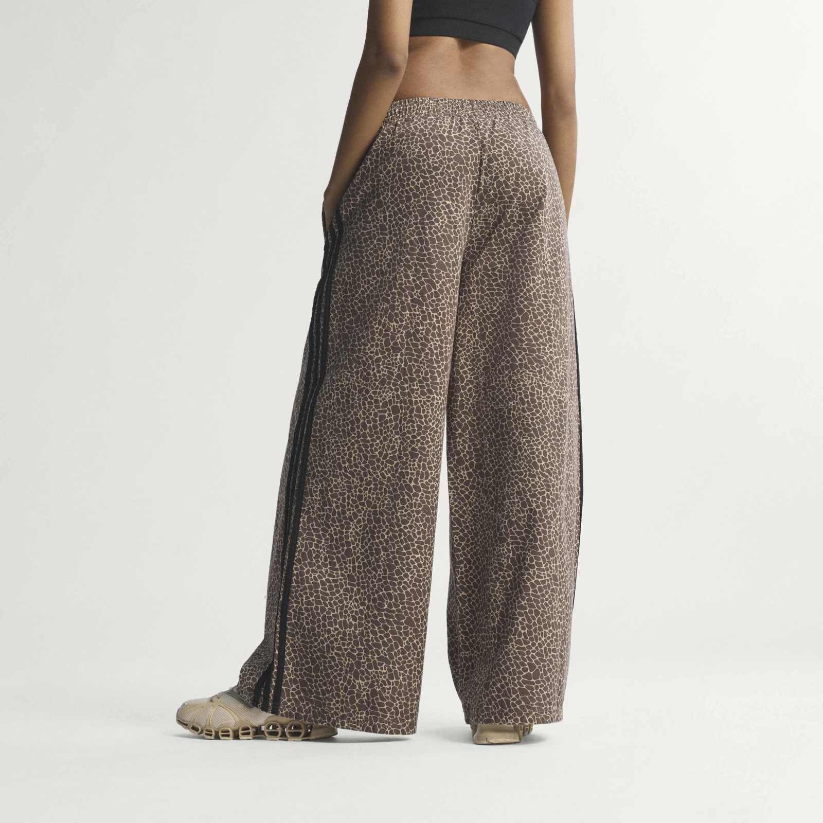 Firebird Oversized Denim Pant earth strata/stone khaki Adidas