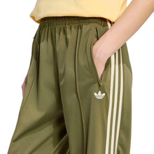 Firebird Loose Trackpant focus olive/cream white Adidas