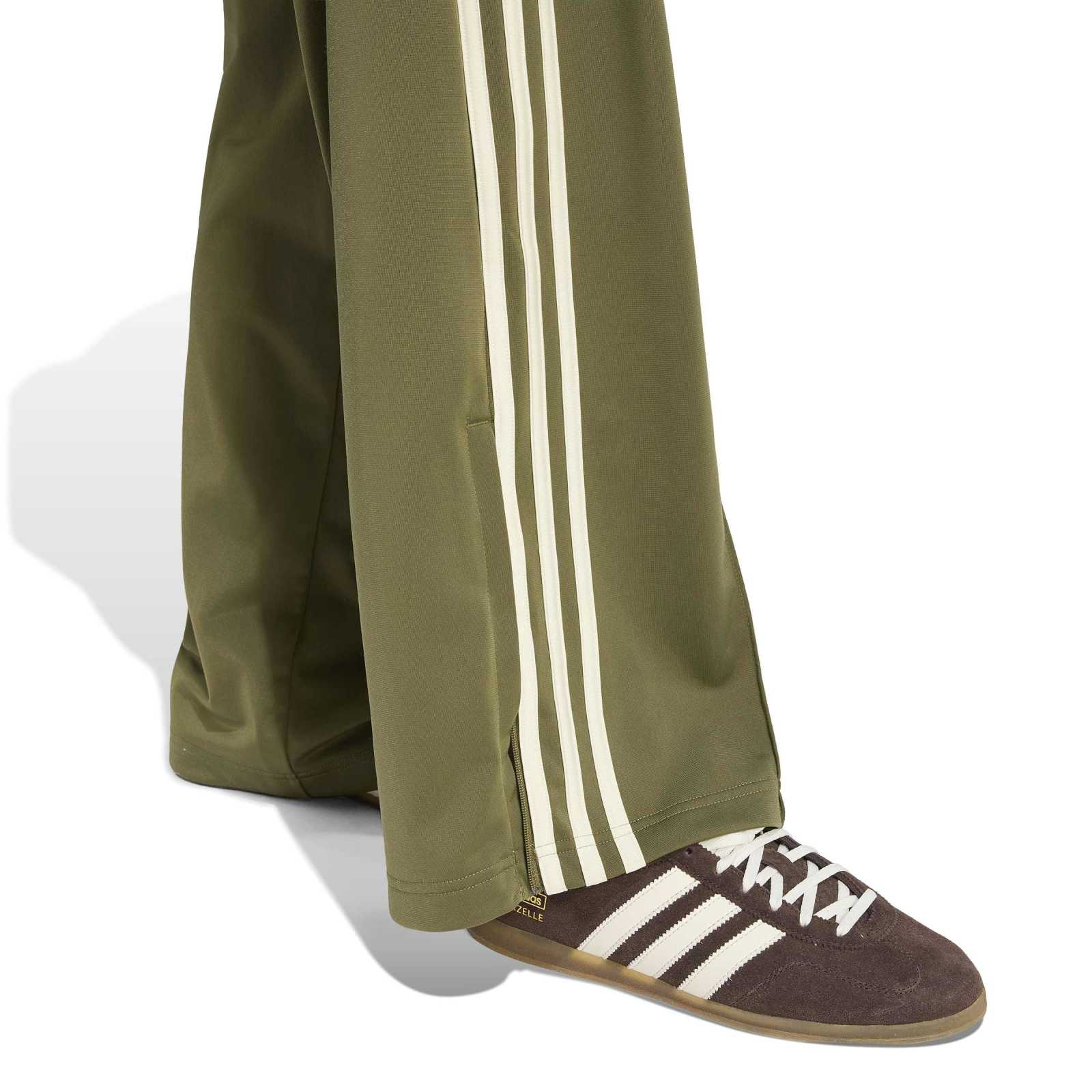 Firebird Loose Trackpant focus olive/cream white Adidas