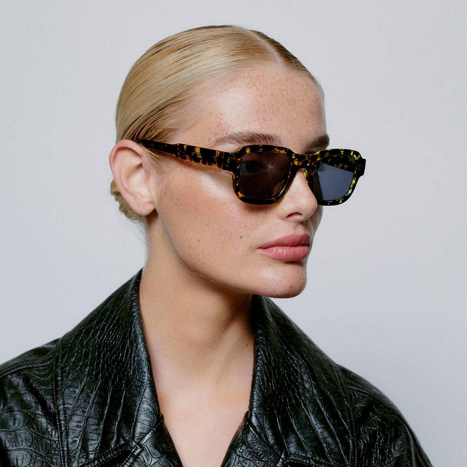 Halo Sunglasses black/yellow tortoise