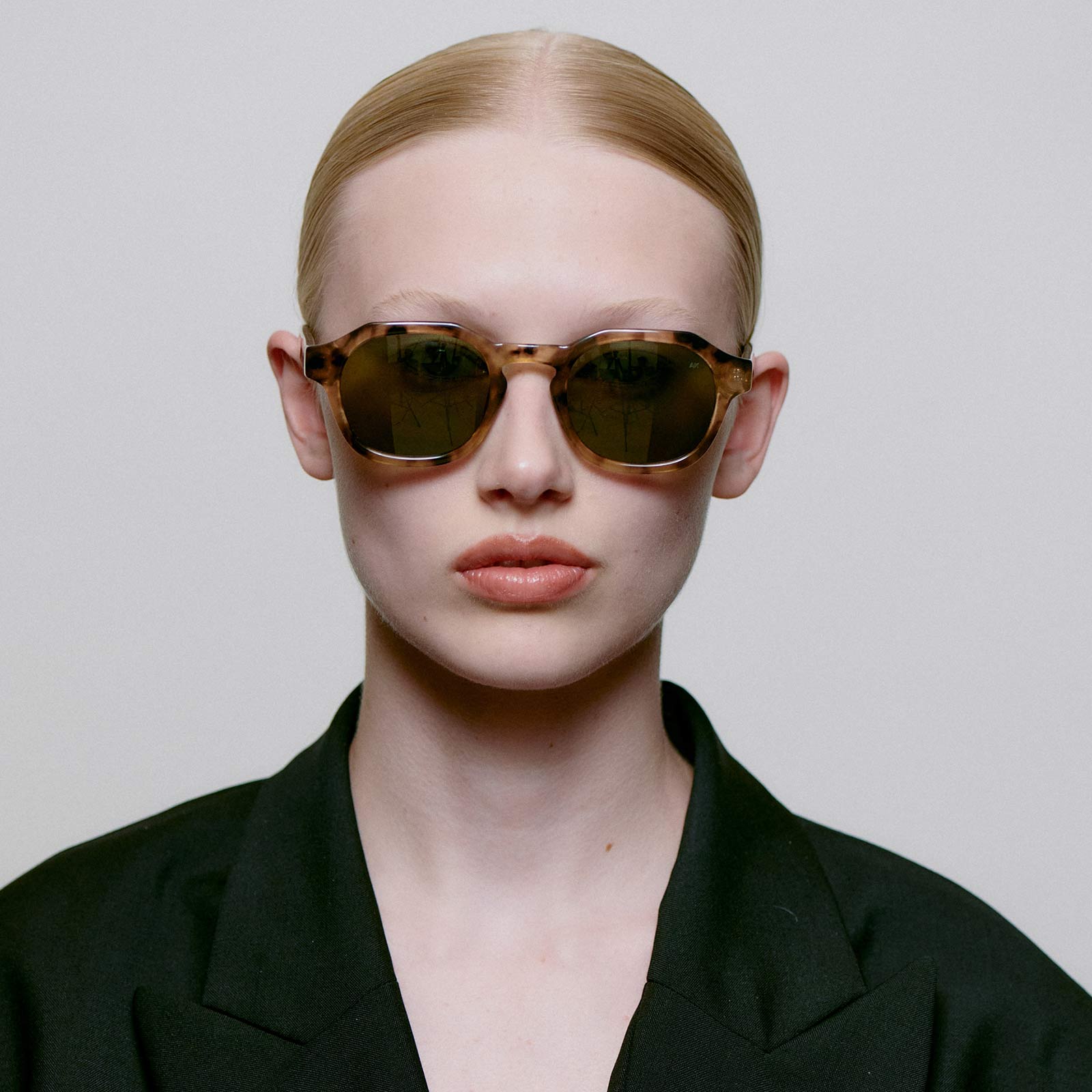 Zan Sunglasses coquina