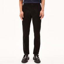 Aathan Regular Fit Chino black