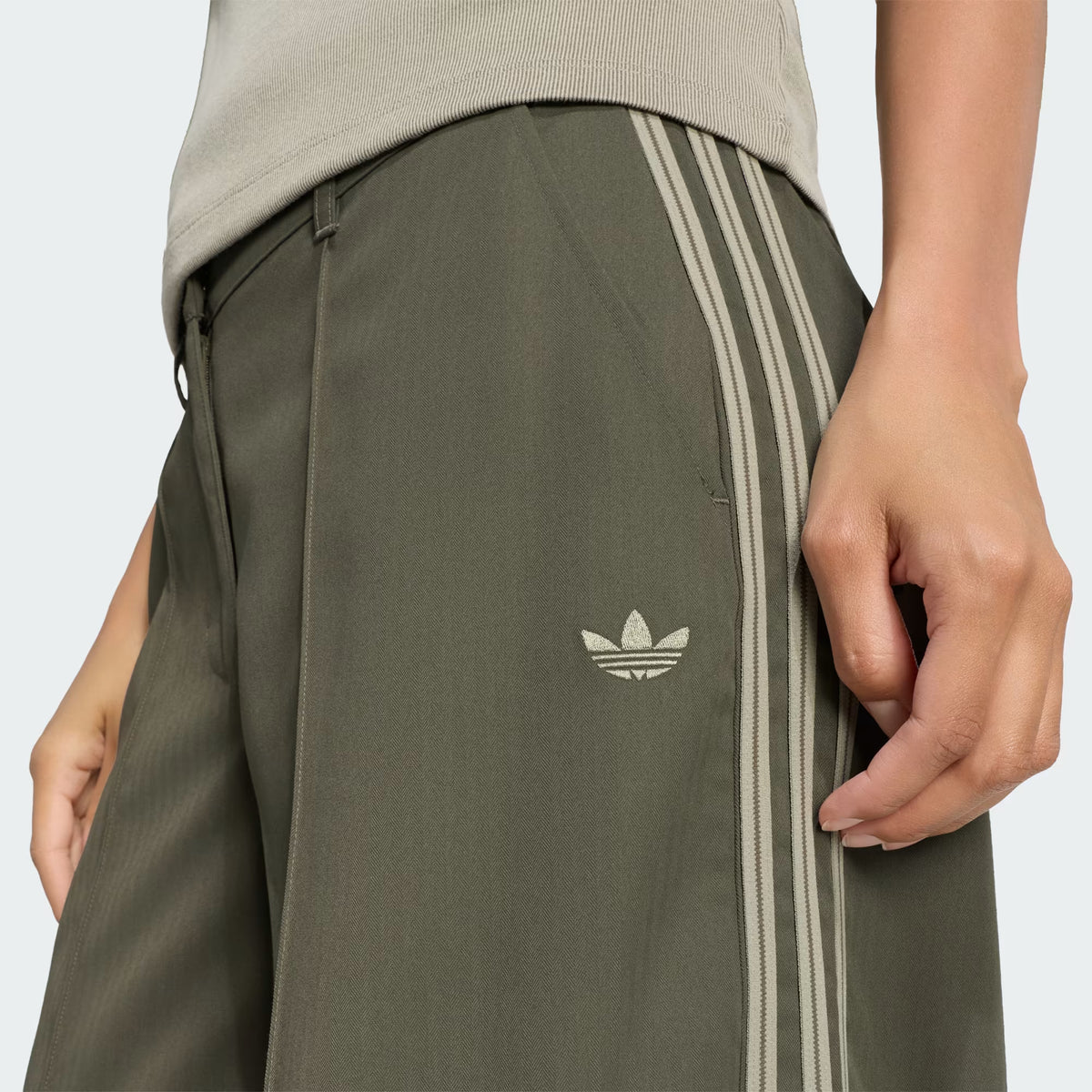 FB Trackpant branch/silver pebble