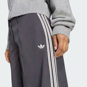 FB Trackpant utility black/cloud white